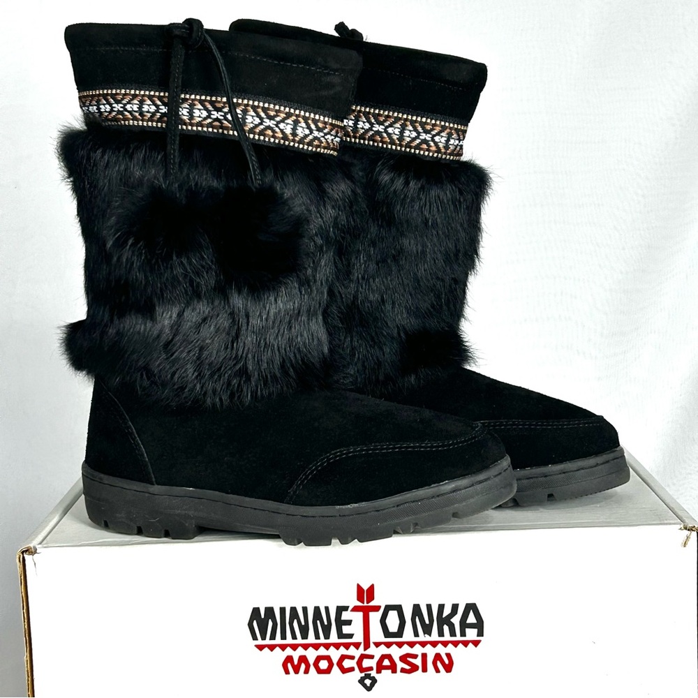 RABBIT FUR Minnetonka Moccasin Black Suede and Rabbit Fur Women’s Boots Size 8